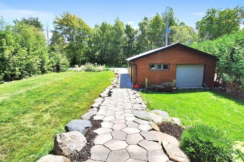 Photo 2 at 44 Irving Drive, Pefferlaw, Georgina