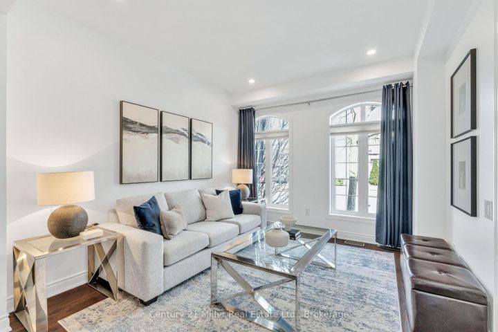 Photo 5 at 202 Innville Crescent, BR Bronte, Oakville