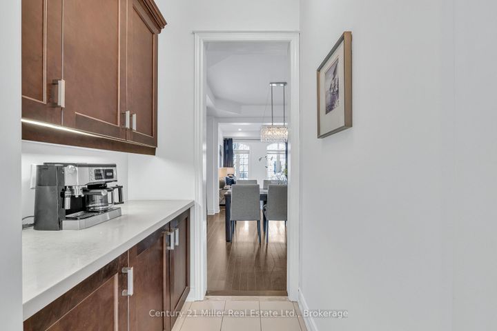 Photo 8 at 202 Innville Crescent, BR Bronte, Oakville