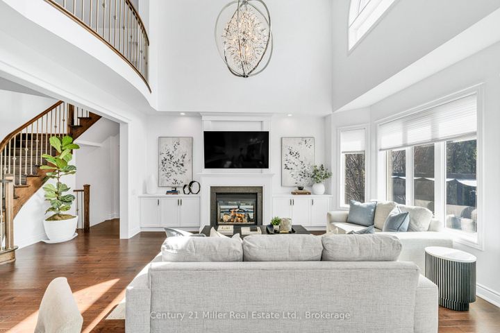 Photo 13 at 202 Innville Crescent, BR Bronte, Oakville