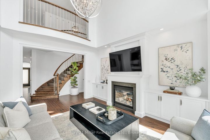 Photo 14 at 202 Innville Crescent, BR Bronte, Oakville