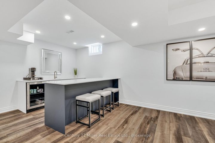 Photo 35 at 202 Innville Crescent, BR Bronte, Oakville