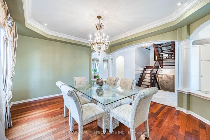 Photo 8 at 85 Bloomsbury Avenue, Vales of Castlemore, Brampton