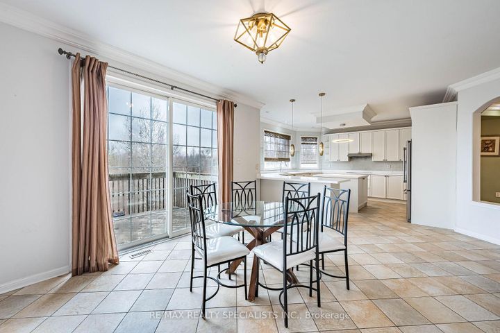 Photo 13 at 85 Bloomsbury Avenue, Vales of Castlemore, Brampton