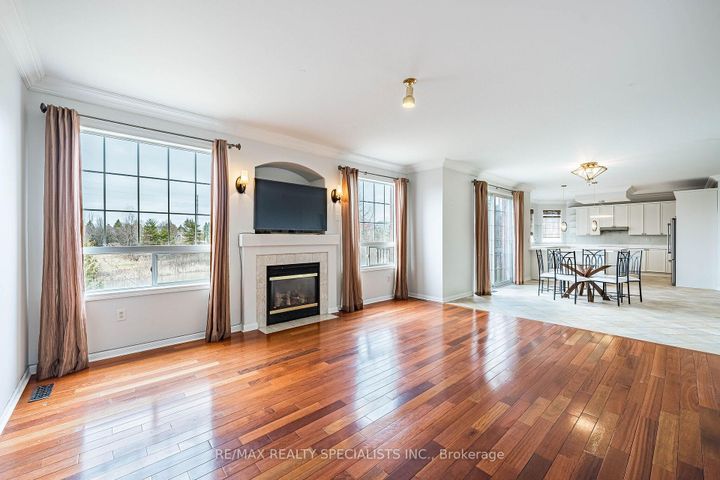 Photo 14 at 85 Bloomsbury Avenue, Vales of Castlemore, Brampton