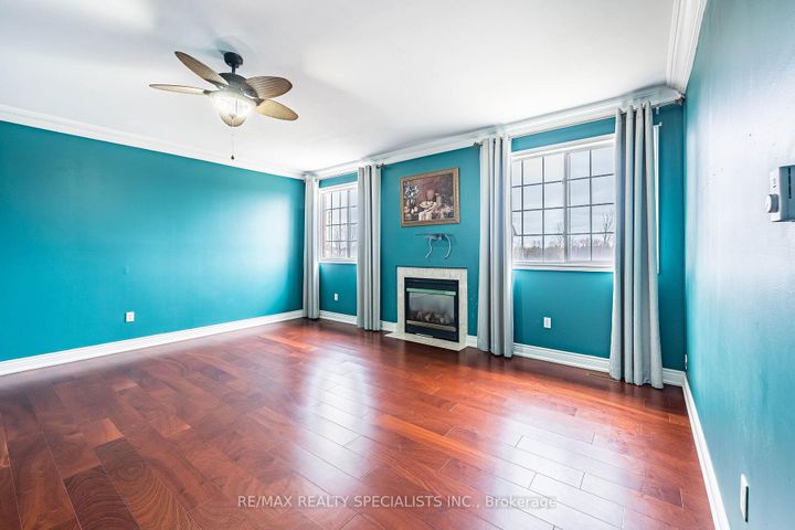 Photo 19 at 85 Bloomsbury Avenue, Vales of Castlemore, Brampton