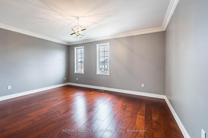 Photo 26 at 85 Bloomsbury Avenue, Vales of Castlemore, Brampton