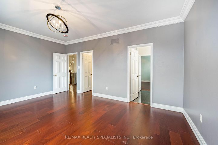 Photo 27 at 85 Bloomsbury Avenue, Vales of Castlemore, Brampton