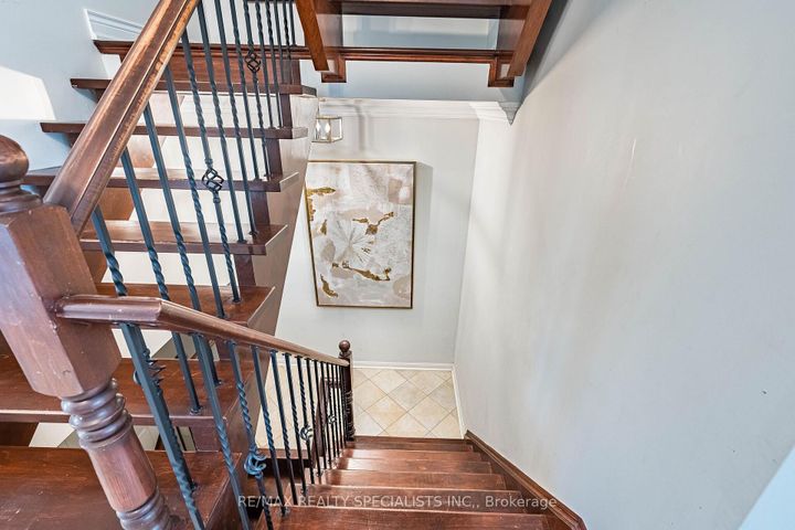 Photo 35 at 85 Bloomsbury Avenue, Vales of Castlemore, Brampton