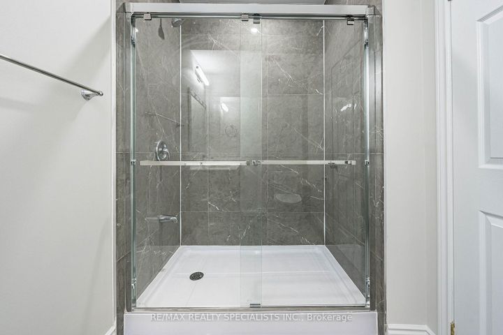 Photo 45 at 85 Bloomsbury Avenue, Vales of Castlemore, Brampton