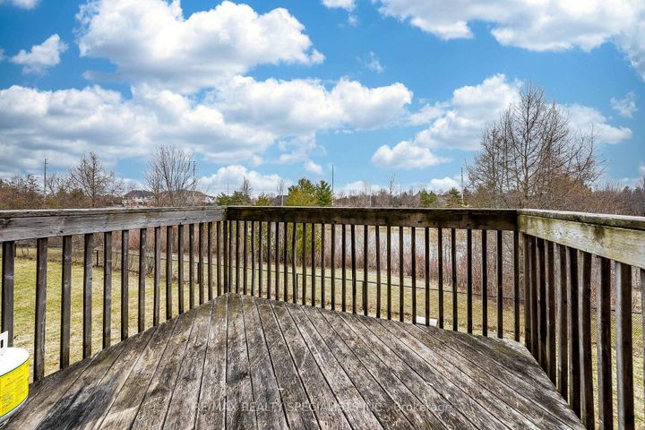 Photo 47 at 85 Bloomsbury Avenue, Vales of Castlemore, Brampton