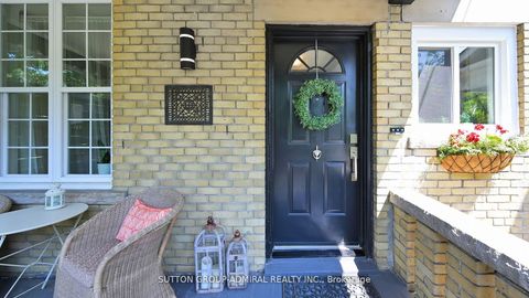 Photo 5 at 117 BELLHAVEN Road, Woodbine Corridor, Toronto