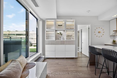 Photo 7 at 623 - 38 Howard Park Avenue, Roncesvalles, Toronto