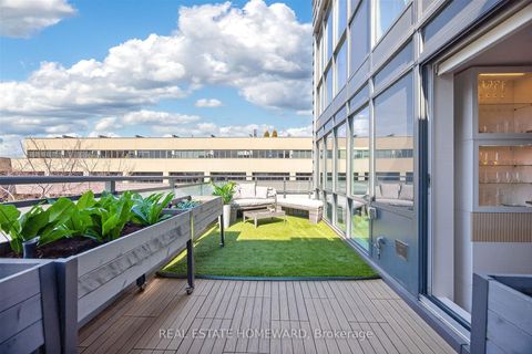 Photo 31 at 623 - 38 Howard Park Avenue, Roncesvalles, Toronto