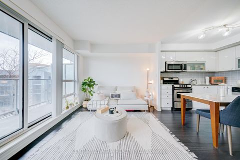 Photo 2 at 317 - 2015 Sheppard Avenue E, Henry Farm, Toronto