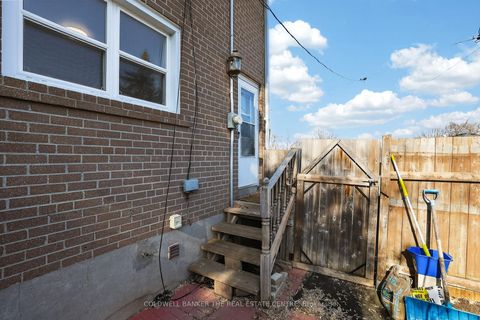 Photo 22 at 226 Septonne Avenue, London, Newmarket