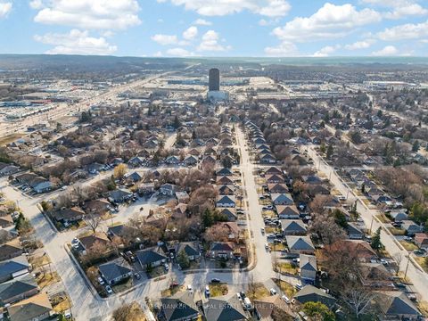 Photo 33 at 226 Septonne Avenue, London, Newmarket