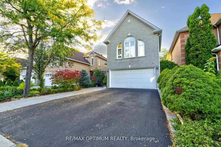 Photo 2 at 3 Sweet Briar Lane, Snelgrove, Brampton
