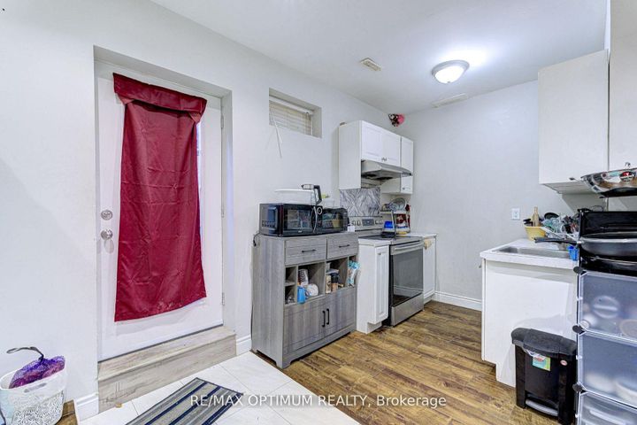 Photo 31 at 3 Sweet Briar Lane, Snelgrove, Brampton