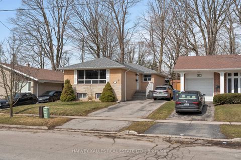 Photo 32 at 47 Brightside Drive, West Hill, Toronto