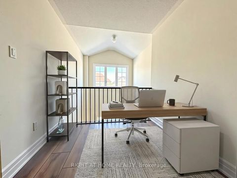 Photo 15 at 17 Mercury Avenue, Keswick South, Georgina