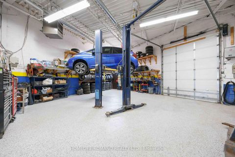 Photo 14 at 35 - 101 Toro Road, York University Heights, Toronto