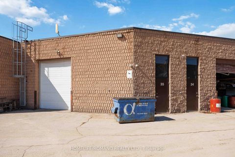 Photo 28 at 35 - 101 Toro Road, York University Heights, Toronto