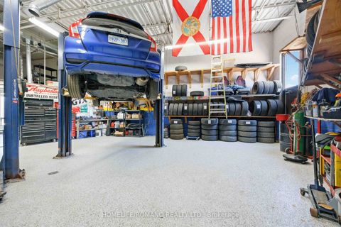 Photo 4 at 35 - 101 Toro Road, York University Heights, Toronto