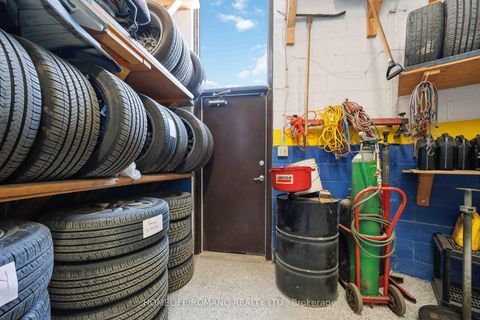 Photo 12 at 35 - 101 Toro Road, York University Heights, Toronto