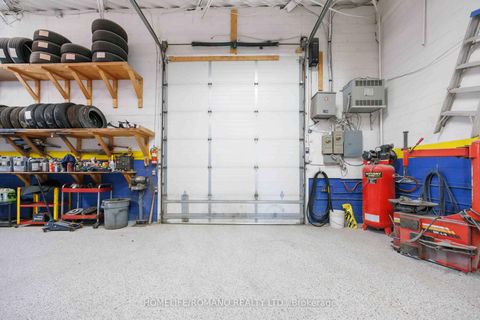 Photo 15 at 35 - 101 Toro Road, York University Heights, Toronto