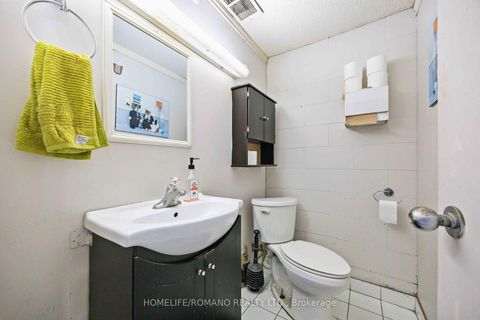 Photo 26 at 35 - 101 Toro Road, York University Heights, Toronto