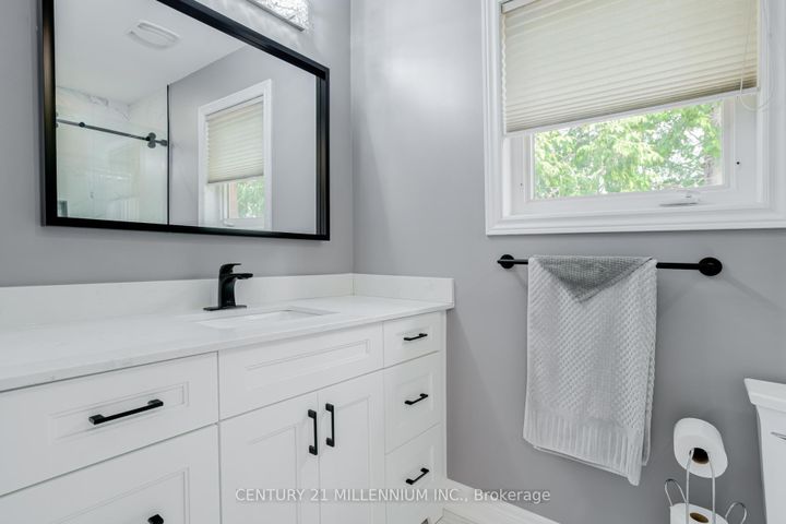 Photo 17 at 93 Samuel Crescent, Georgetown, Halton Hills