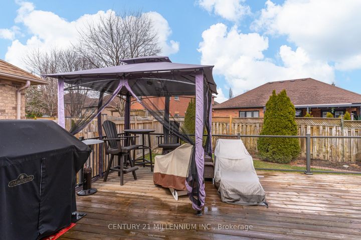 Photo 34 at 93 Samuel Crescent, Georgetown, Halton Hills