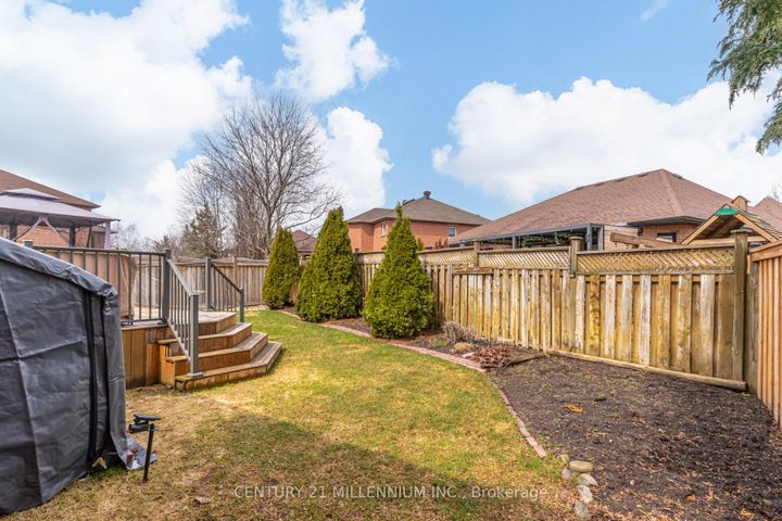 Photo 37 at 93 Samuel Crescent, Georgetown, Halton Hills