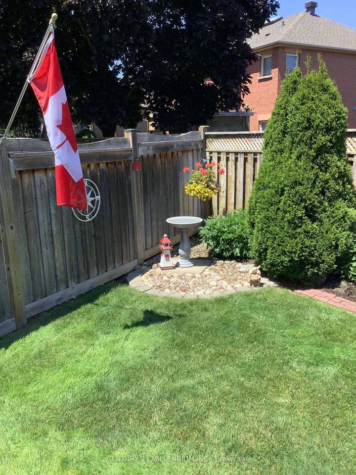 Photo 46 at 93 Samuel Crescent, Georgetown, Halton Hills