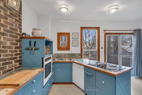 Photo 6 at 17 Baltic Avenue, Danforth, Toronto