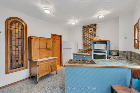 Photo 7 at 17 Baltic Avenue, Danforth, Toronto