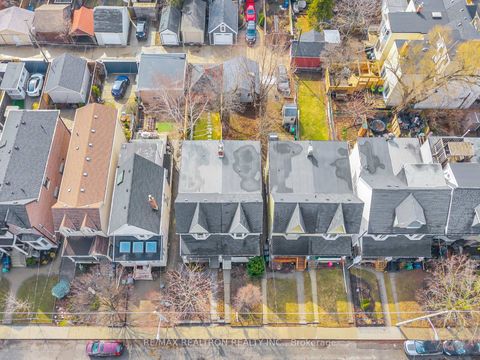 Photo 20 at 17 Baltic Avenue, Danforth, Toronto