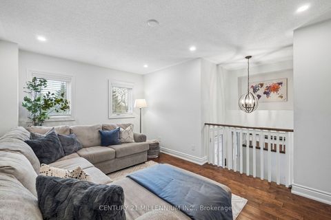 Photo 8 at 90 Baywell Crescent, Bayview Wellington, Aurora