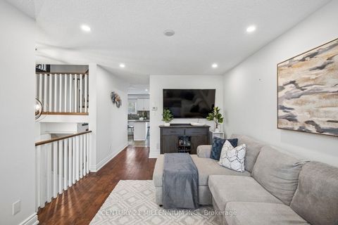 Photo 10 at 90 Baywell Crescent, Bayview Wellington, Aurora