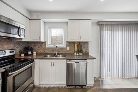 Photo 17 at 90 Baywell Crescent, Bayview Wellington, Aurora