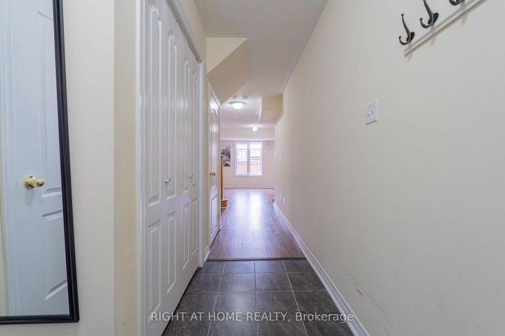 Photo 2 at 1518 Shepway Mews, Duffin Heights, Pickering