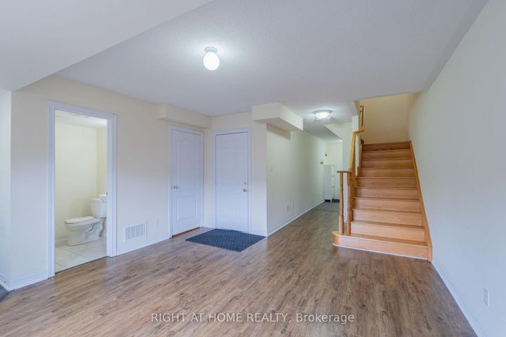 Photo 5 at 1518 Shepway Mews, Duffin Heights, Pickering