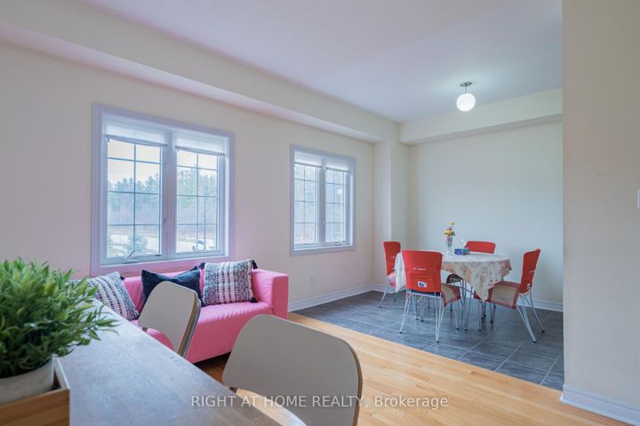 Photo 13 at 1518 Shepway Mews, Duffin Heights, Pickering