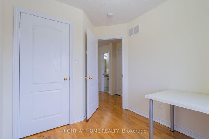 Photo 25 at 1518 Shepway Mews, Duffin Heights, Pickering