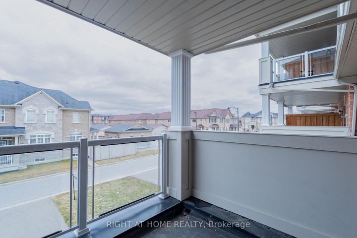 Photo 30 at 1518 Shepway Mews, Duffin Heights, Pickering