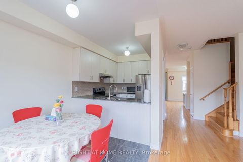 Photo 11 at 1518 Shepway Mews, Duffin Heights, Pickering