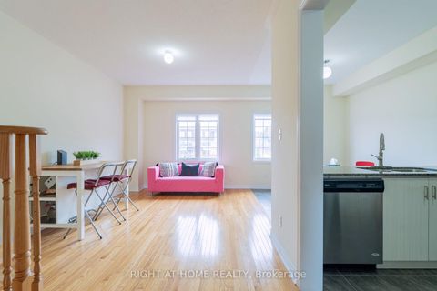 Photo 14 at 1518 Shepway Mews, Duffin Heights, Pickering