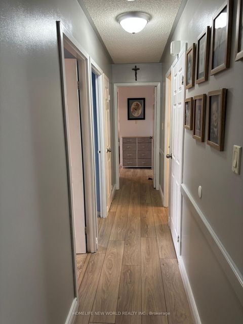 Photo 6 at 402 - 131 Taunton Road E, Centennial, Oshawa