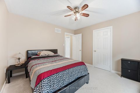 Photo 34 at 4 Fawcett Avenue, Taunton North, Whitby